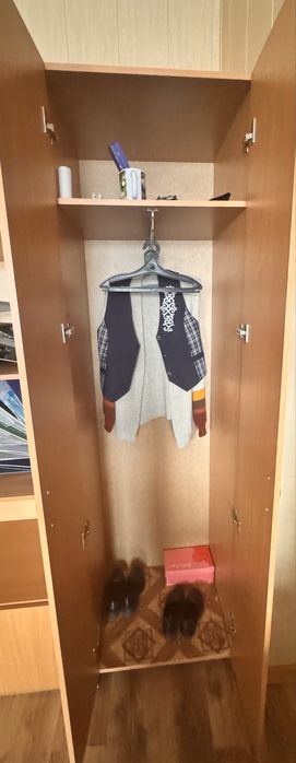 Шкаф под одежду