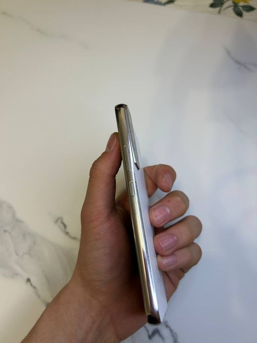 Продаю S22 , в хорошем состояний.