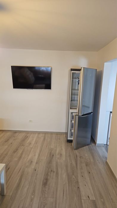 Vând apartament cu două camere, ultracentral, Navodari