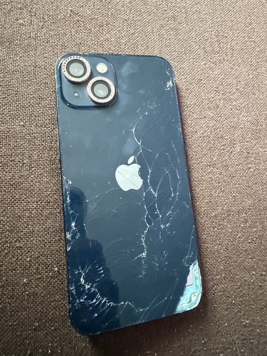 Iphone 13 128gb за части