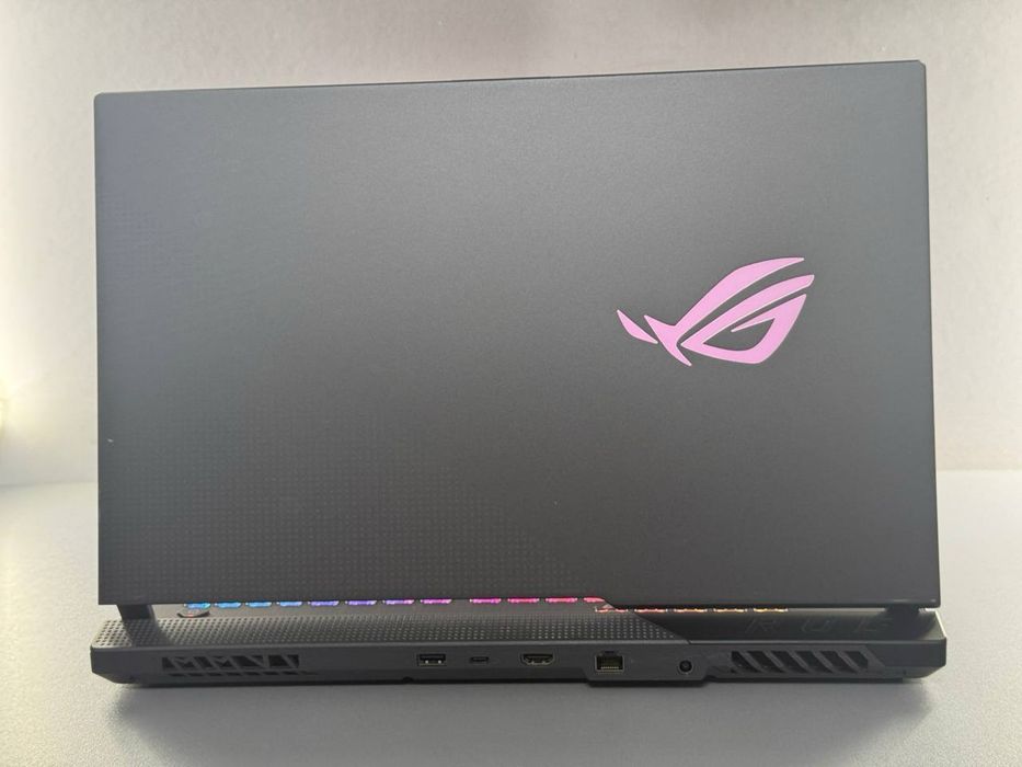 ASUS ROG Strix G713QM — Premium gaming Laptop
