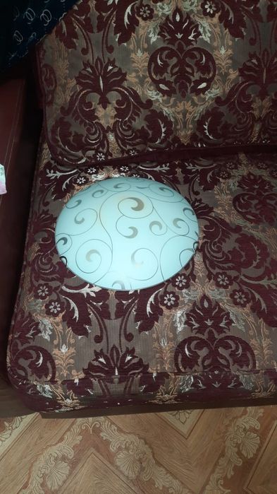 Плафон,светильник на 3 лампочки