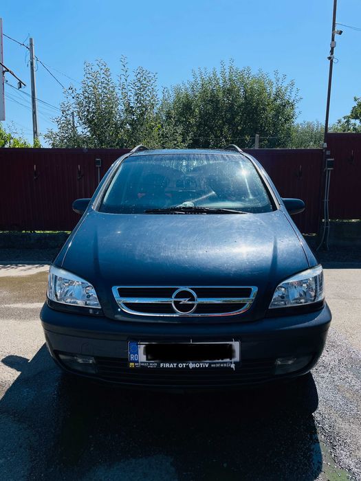 Opel Zafira 1.6 Benzină • 2003 • 260.000 km