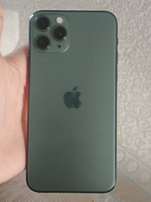 В продаже Айфон11 про