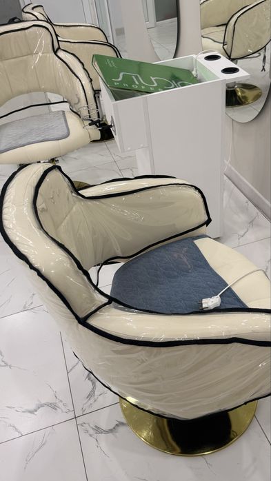 Продаются парихмахерское кресло / мойка