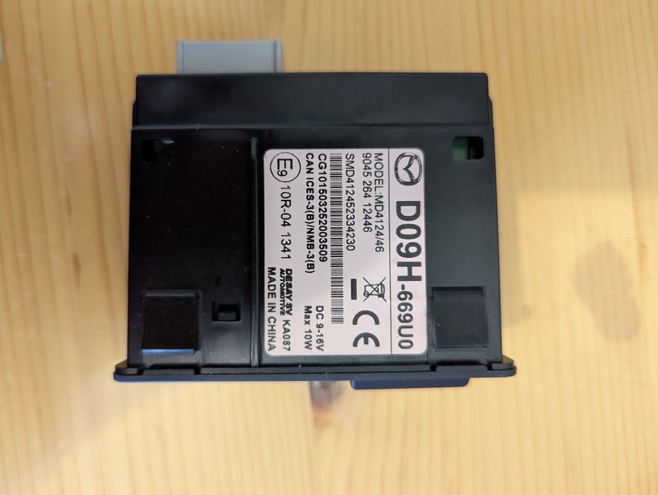 Оригинален USB HUB D09H-669U0, Mazda