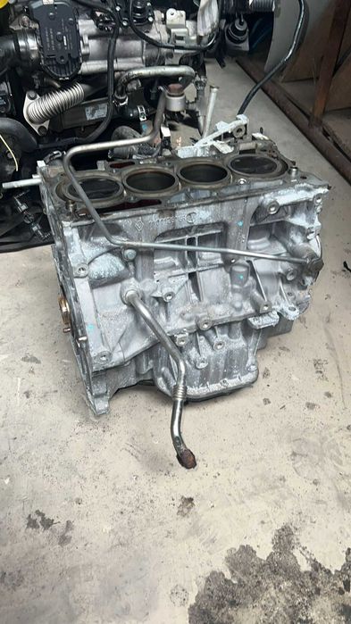 Bloc motor ambielat vibrochen si pistoane 1.2TCE H5F Nissan Juke Dacia Duster Lodgy Dokker Renault Megane IV