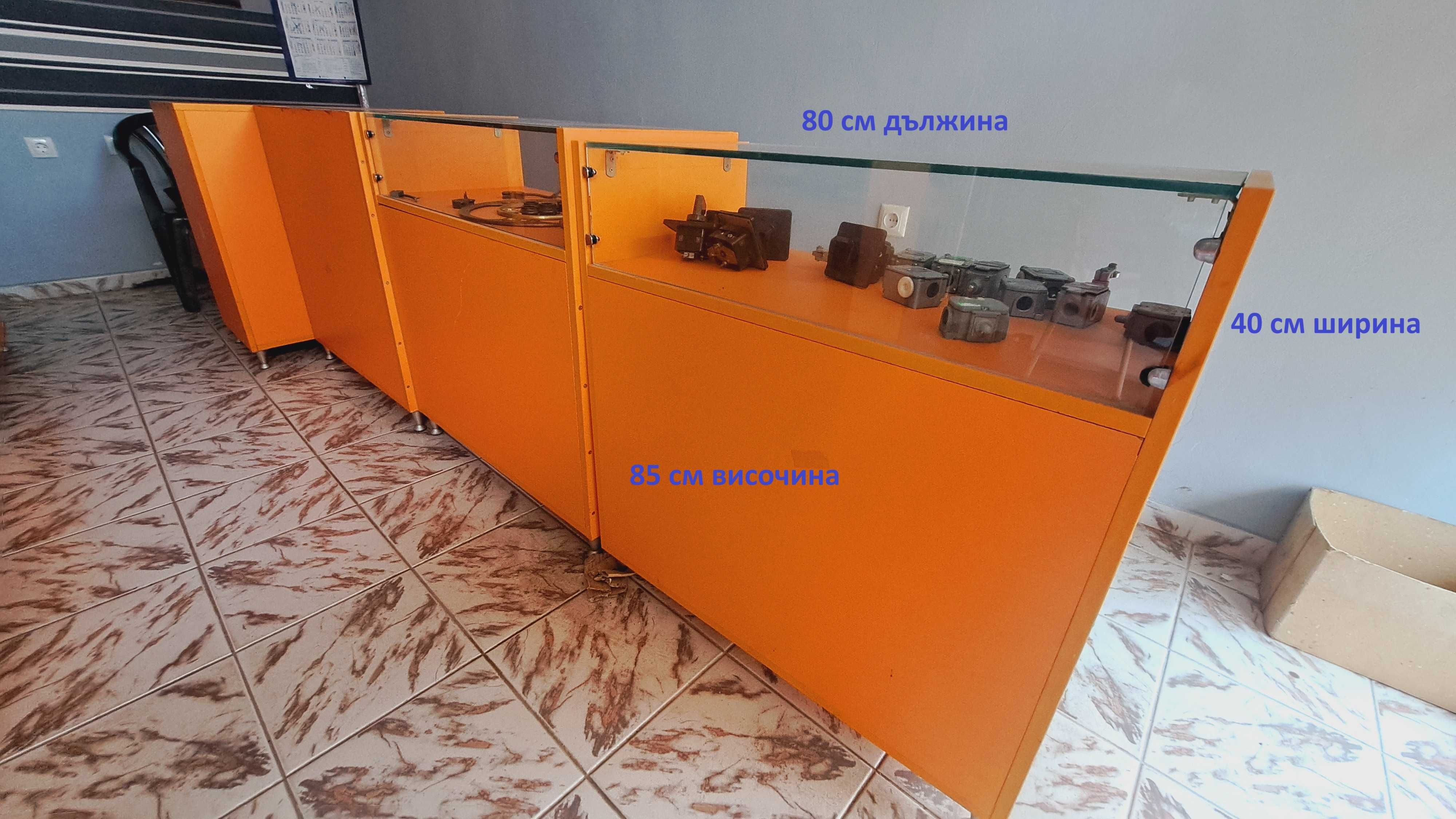 Шкафове, Витрини с рафтове и чекмеджета В 85см, Ш 40см Д 80см гр. Русе ...