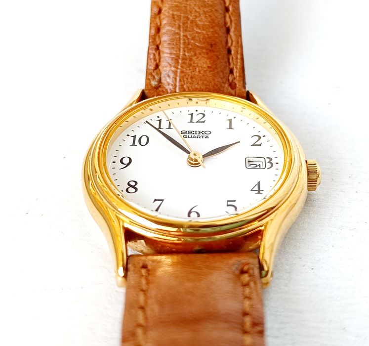 SEIKO quartz 7N82-0101 дамски часовник. Много запазен, с оригиналната си каишка