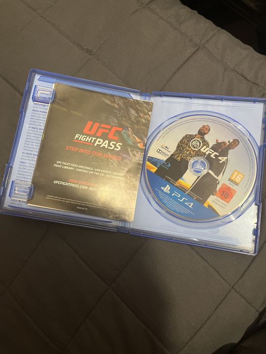Продам UFC 4 дешево