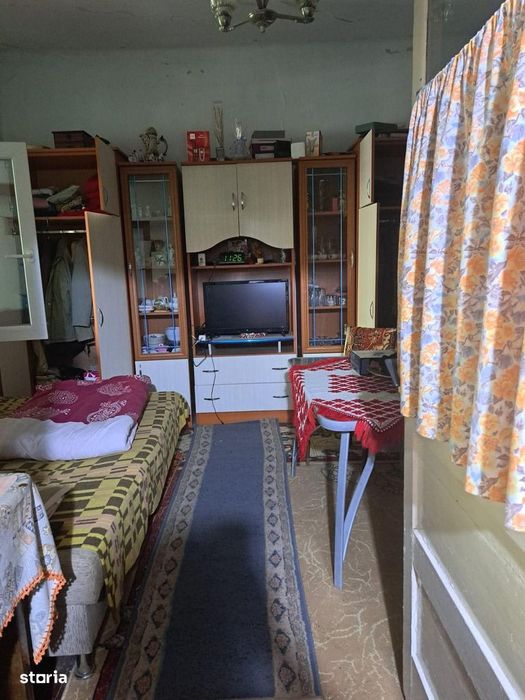 URGENT ! Casa 2 camere pe un nivel , Str. Basarabia , 78.800 euro neg.