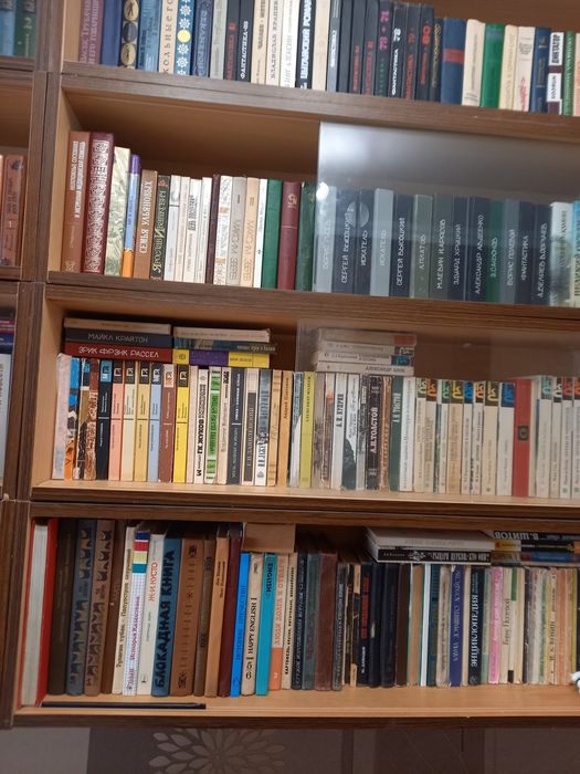 Продам Книги Актау