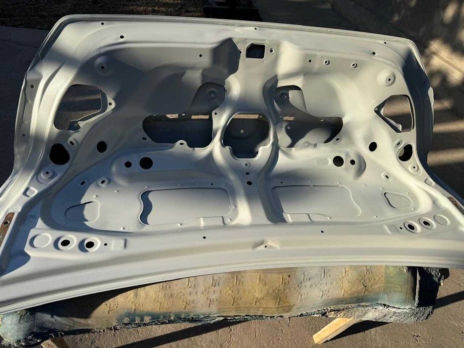 Продам задний капот Камри 55!