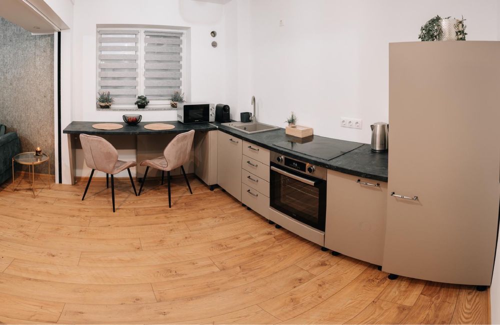 Cazare apartament 2 camere regim hotelier Brasov .