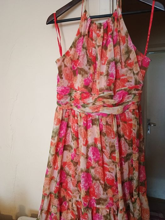 Дамски рокли нови !