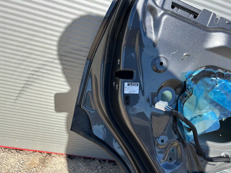 Задна лява врата за TOYOTA LAND CRUISER J150 2015/2022