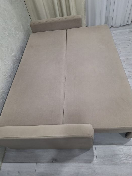 Продам диван в отличном состоянии