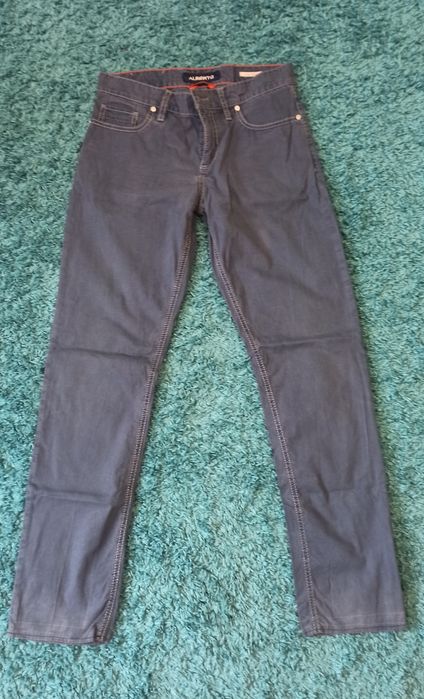 Мъжки дънки размер S/M