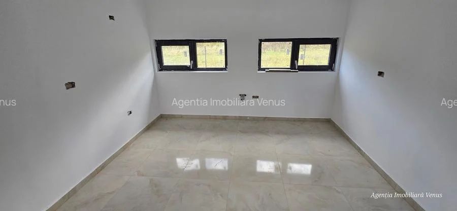 Vând casă Botoșani,Catamarasti