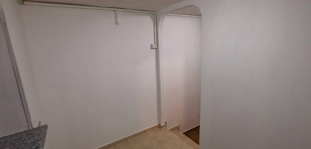 Дава се под наем Магазин в Бургас, Братя Миладинови - 16 кв.м за 168.3 € - Снимка #1