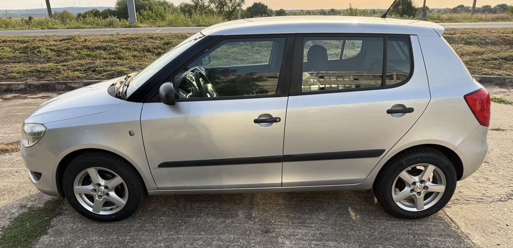 Skoda Fabia 1.2 HTP an 2010 STARE FOARTE BUNA - 212.000 km