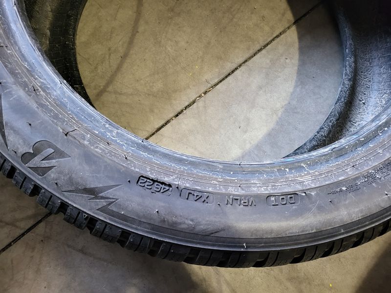 245/45/19 BRIDGESTONE 4бр