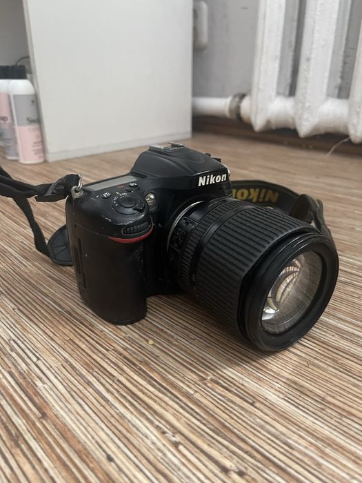 Nikon D71000 фотоаппарат