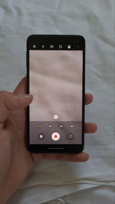 Samsung s10e 128гб идеал