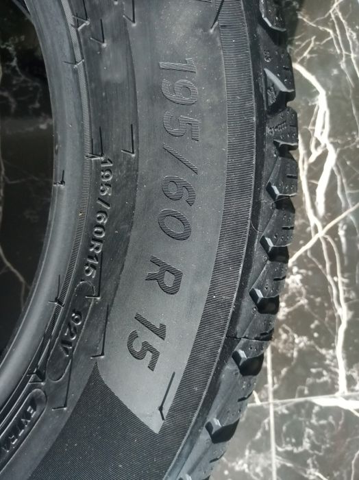 Balon ShIna Michelin CrossClimate 2 195/60 R15