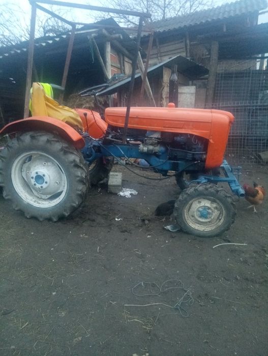 Tractor fiat 211