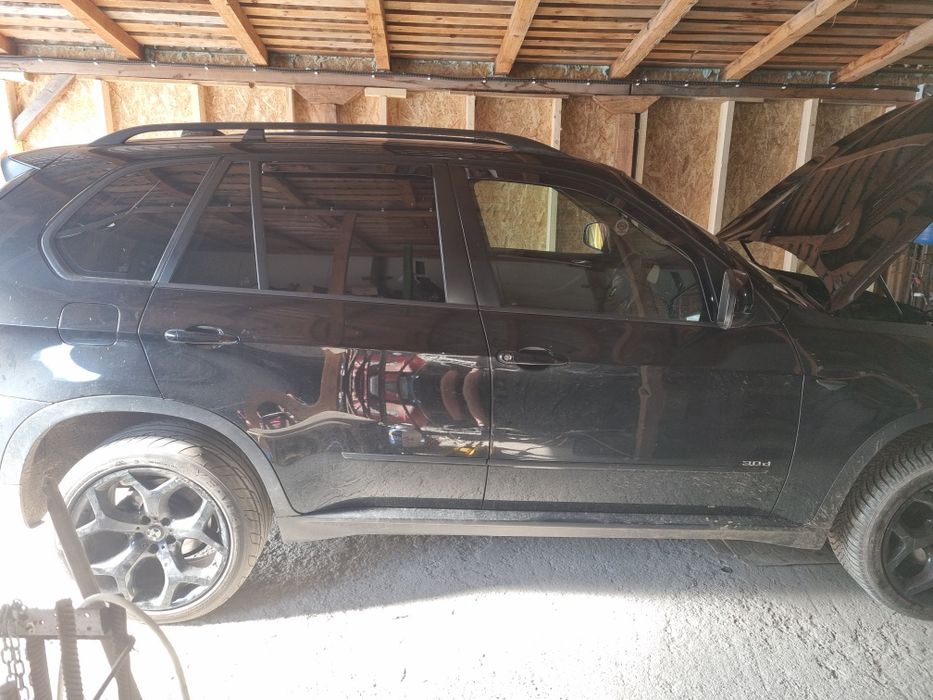 Dezmembrez bmw x5 e70 3.0d 235 cp 2008