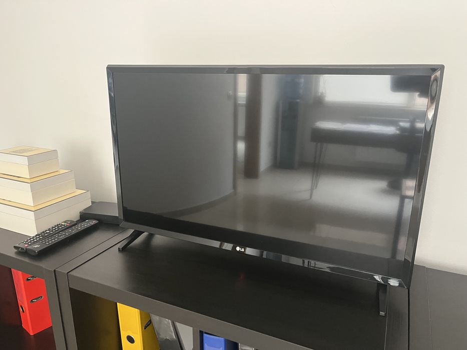 телевизор LG 32