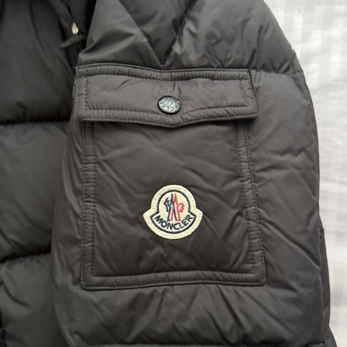 Geaca Moncler marimea 3