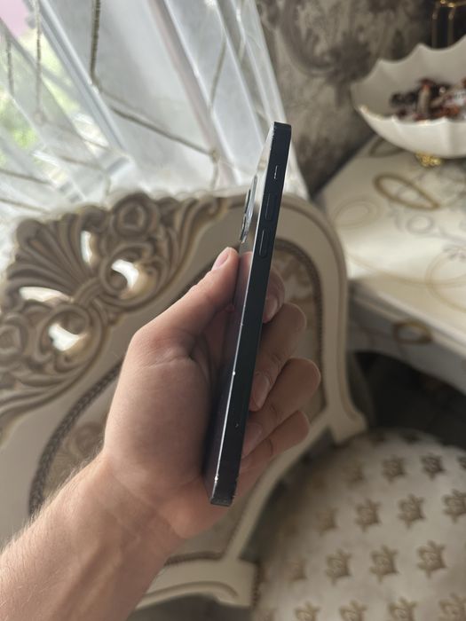 Продам IPhone 12 128gb