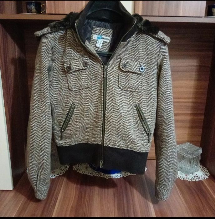Geaca dama de iarna pana în talie