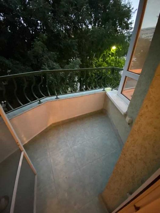 Дава се под наем Двустаен апартамент в Бургас, Лазур - 50 кв.м за 200 € - Снимка #14