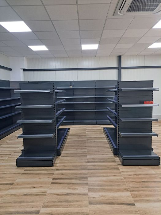 Стелажи за магазини