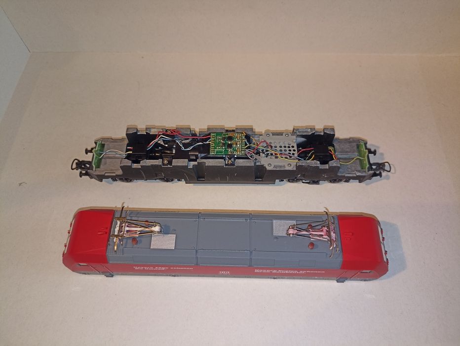 Locomotiva PIKO BR101