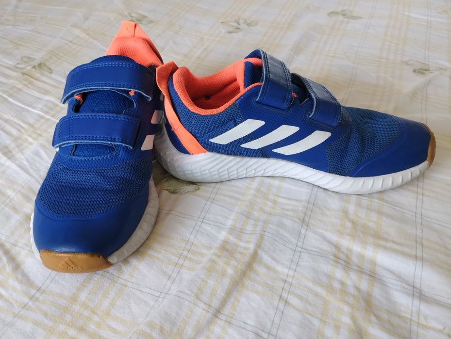 Есенна маратонка Адидас 36