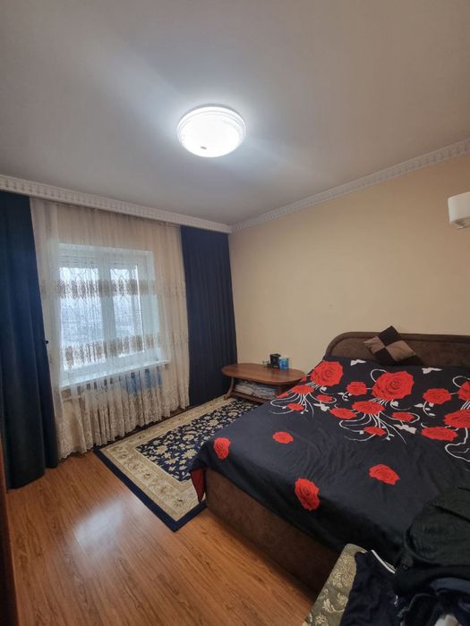 Yakkasaroy qushbegi 5 xonali kvartera sotiladi