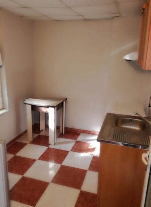 Продава се Двустаен апартамент в София, Оборище - 33 кв.м за 4697 €/кв.м - Снимка #1