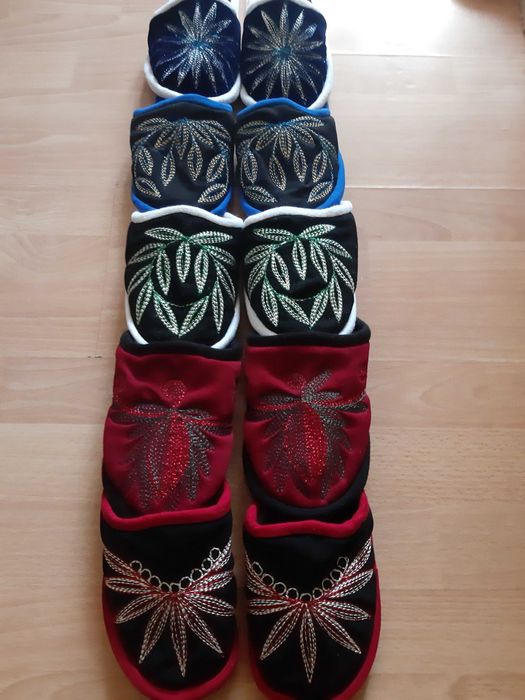 Родопски пантофи