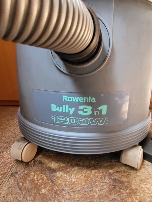 Моющий пылесос Rowenta Bully