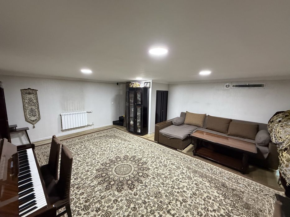 Юнусобод 10кв 2* 3хонали(47+25m2) , 1-этажда (полисадник) уй сотилади