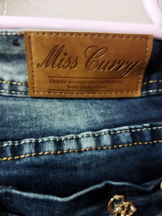 Дамски дънки.Дамски дънки.