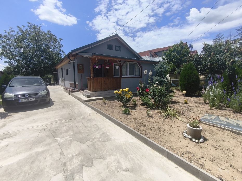Casă în Balș //teren