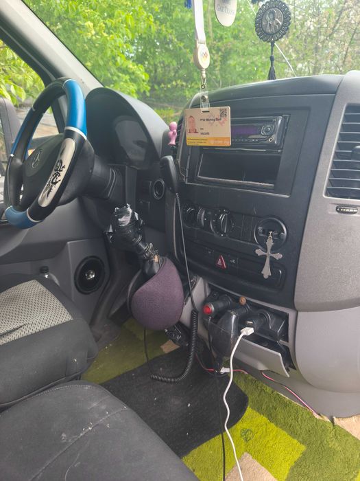 Autoutilitara Mercedes sprinter