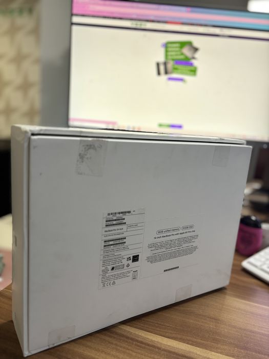 MacBook Pro 14-inch/ Apple M1 Pro Chip / 512gb/ ca nou