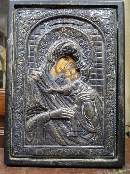 Прекрасна антикварна сребърна икона със сертификат