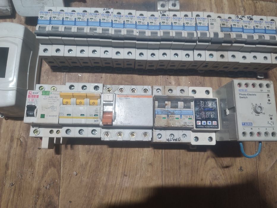 Разетки выключатель автомат